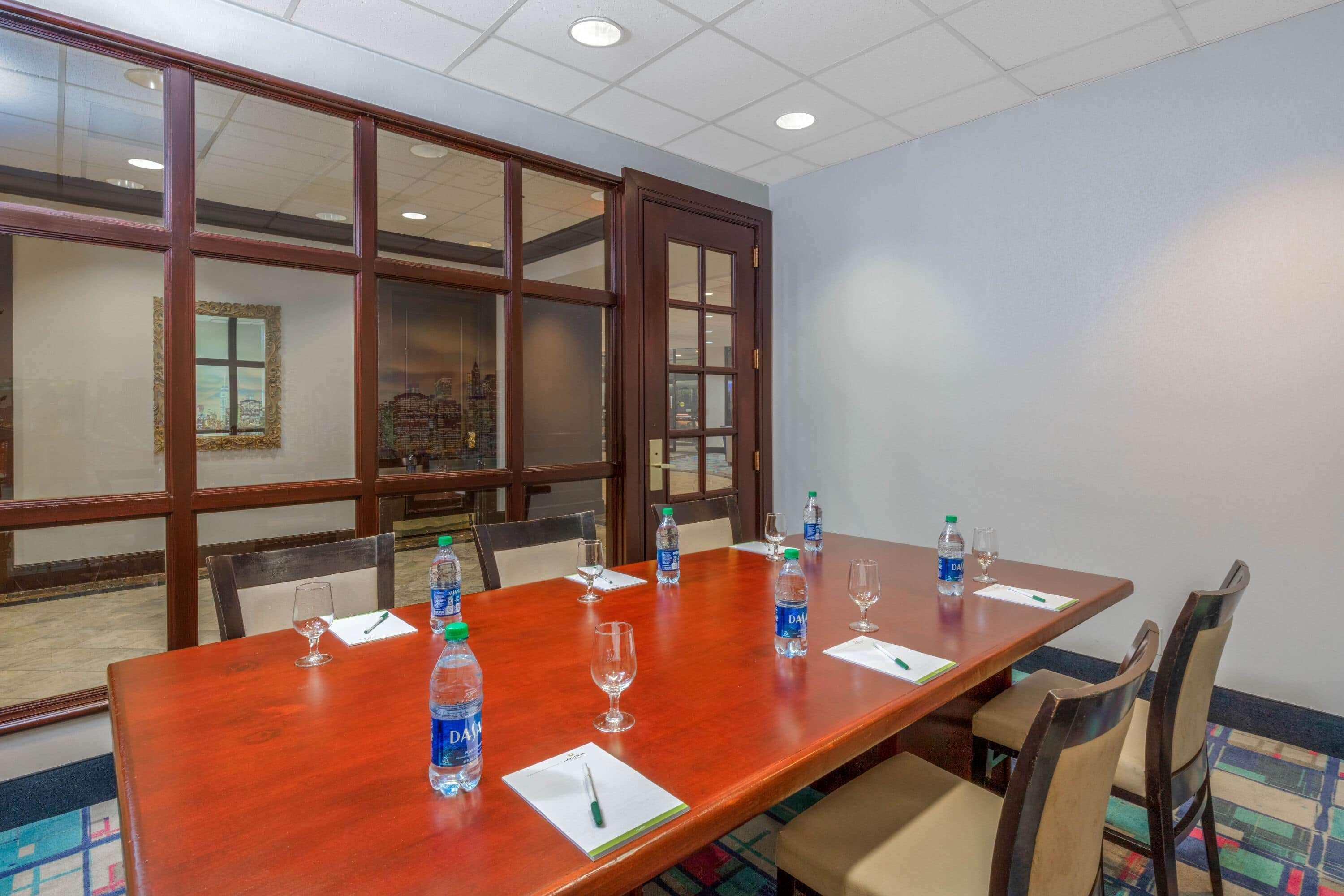 La Quinta By Wyndham Secaucus Meadowlands Hotel Ngoại thất bức ảnh